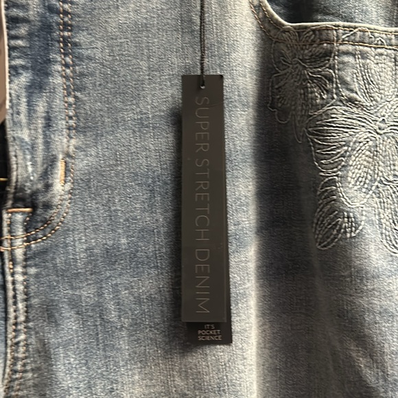 Lane Bryant Mid Rise Super Stretch Skinny Ankle 20 Regular - Picture 6 of 12